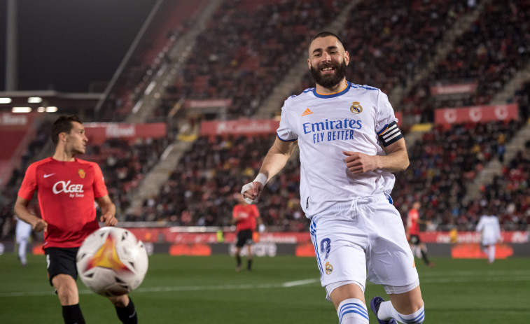 Benzema y Vinicius ponen al Madrid rumbo al título en Mallorca