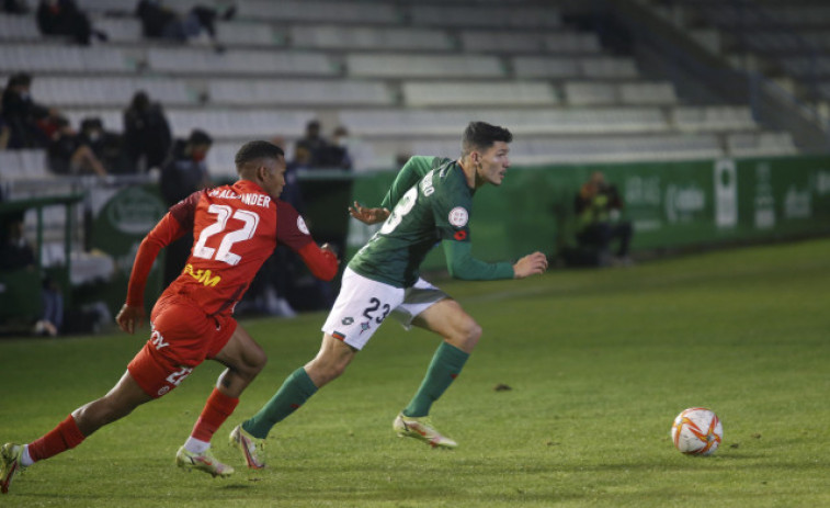 El Racing de Ferrol viaja a Logroño sin Miguel Loureiro y Yago Taborda