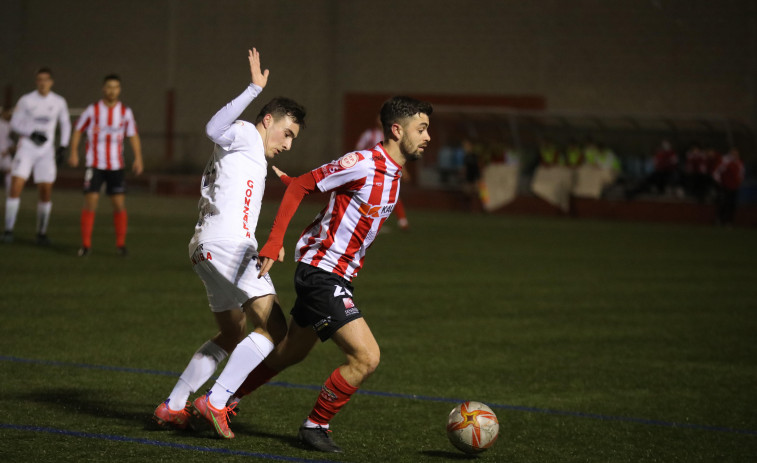 Álex Lorenzo: “Debemos intentar evitar goles en los últimos minutos”