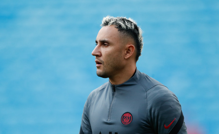 Keylor Navas acoge a 30 refugiados ucranianos en su casa de París