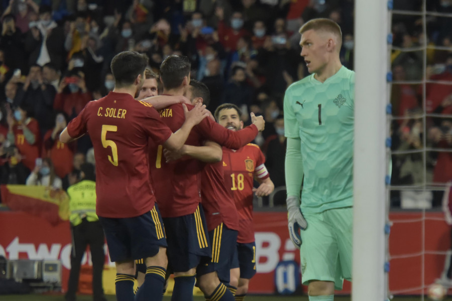 España se da un festín a costa de Islandia