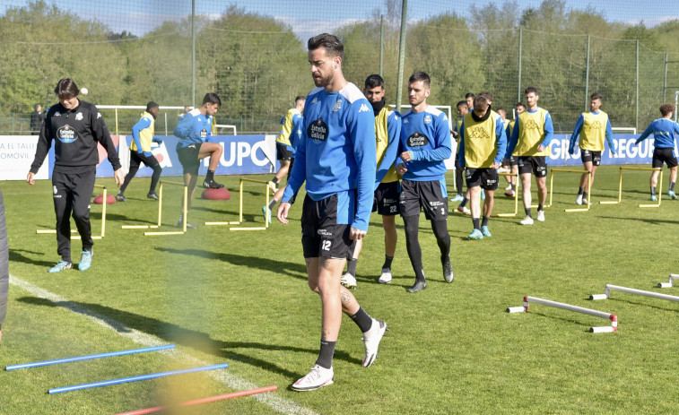 Toda la plantilla del Depor citada para el duelo de mañana