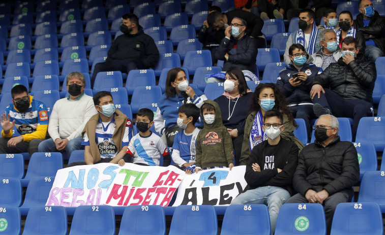 La afición del Depor disfrutó en Riazor del triunfo ante el DUX Internacional