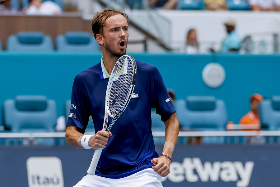 Wimbledon prohíbe competir a los tenistas rusos y bielorrusos