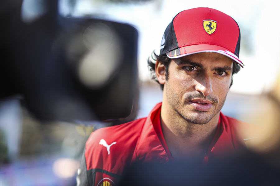 Sainz renueva dos años con Ferrari