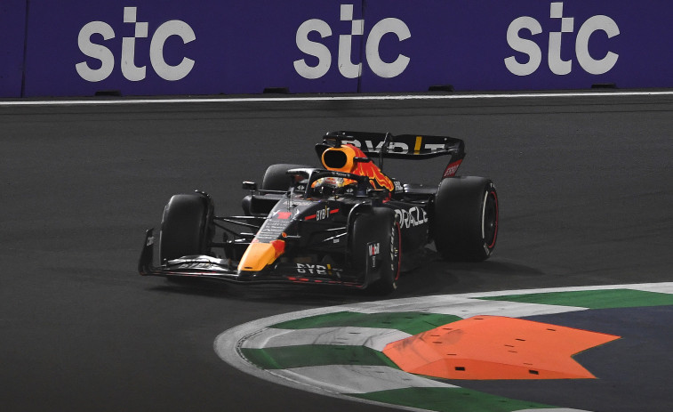 Verstappen saldrá primero en Imola y Sainz remonta del décimo al cuarto