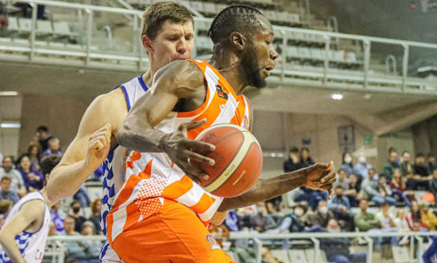 Un sólido Leyma Basquet Coruña acaricia los playoffs