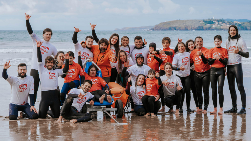 Deporte adaptado | El surf, espacio de terapia y rehabilitación