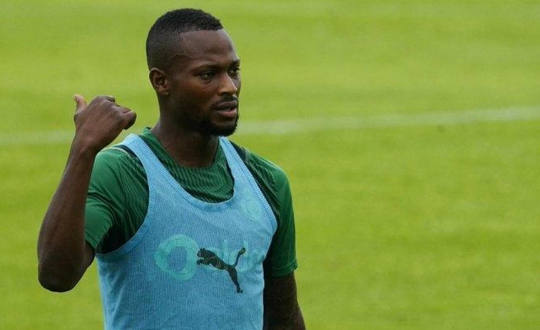 Cedric echa más leña al fuego tras los ataques del Racing al Depor en la celebración de su ascenso