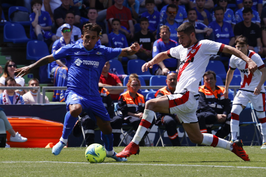 El Rayo se salva matemáticamente tras empatar sin goles