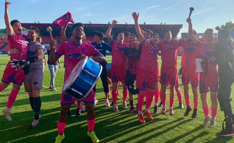 El Ourense CF, campeón del playoff gallego tras imponerse al Barco