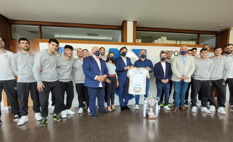 Noia Portus Apostoli | Honor y pompa al campeón de la categoría de plata