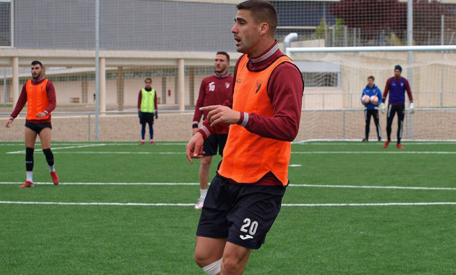 Diego Royo (CD Tudelano) : “Ya estamos descendidos; vamos a Riazor sin presión, a ganar”