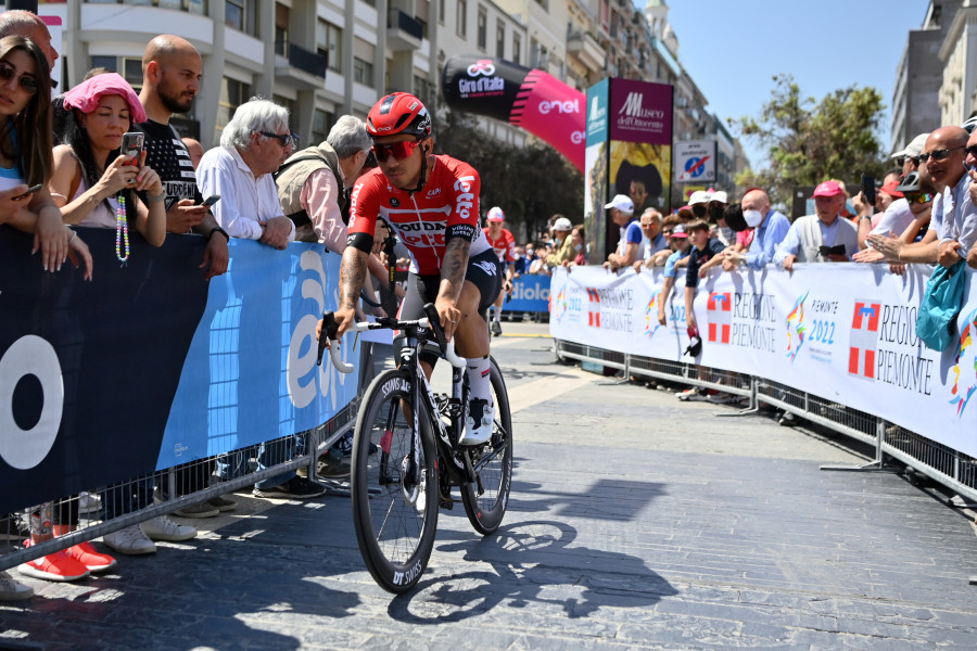 Caleb Ewan no sale en la duodécima etapa del Giro