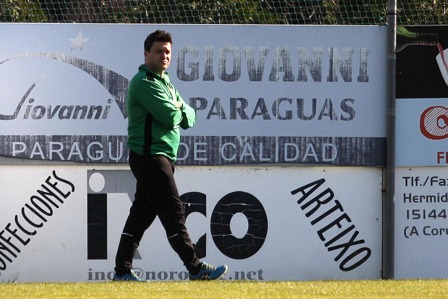 El técnico Héctor Pena no seguirá en el San Tirso la próxima temporada
