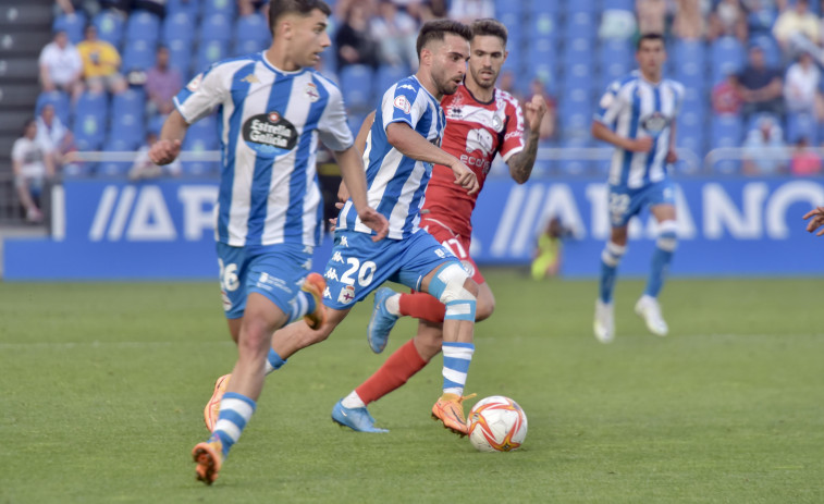 El Deportivo se medirá al Linares en el playoff (0-1)