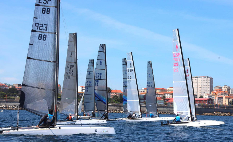 Quique Cornejo triunfa en la Copa de España de Catamaranes