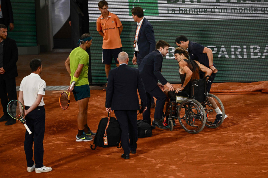 Nadal accede a su decimocuarta final en París tras el abandono de Zverev