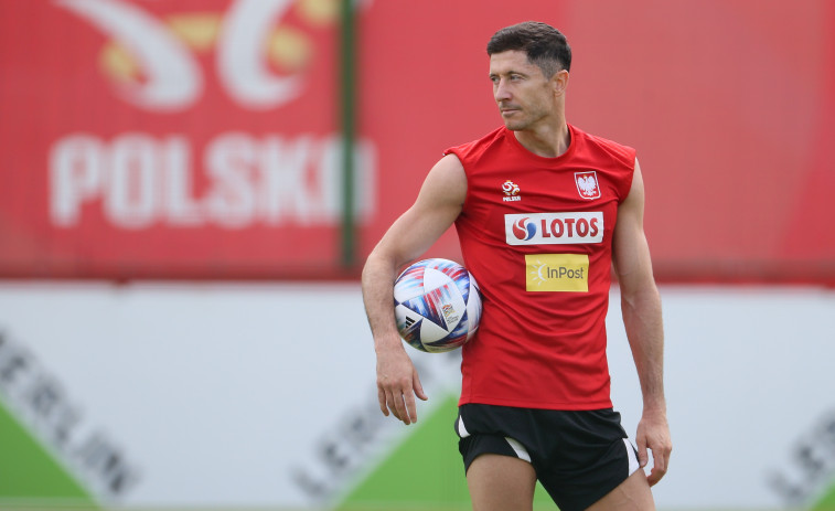 El Bayern reitera que no dejará marchar a Lewandowski