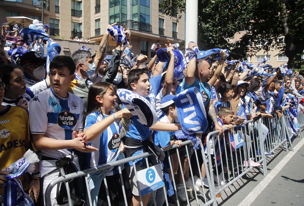 Ambiente Depor fuera de Riazor @Quintana (10)
