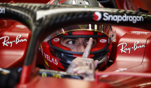 Sainz abandona en la novena vuelta de Bakú