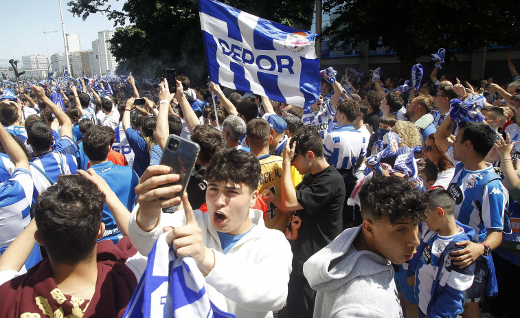 Los seguidores deportivistas, en general, contentos con la estabilidad en el banquillo