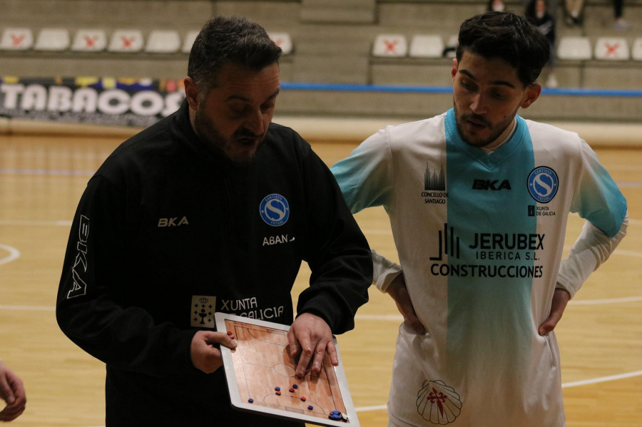 El Santiago Futsal tiene en su mano regresar a la LNFS