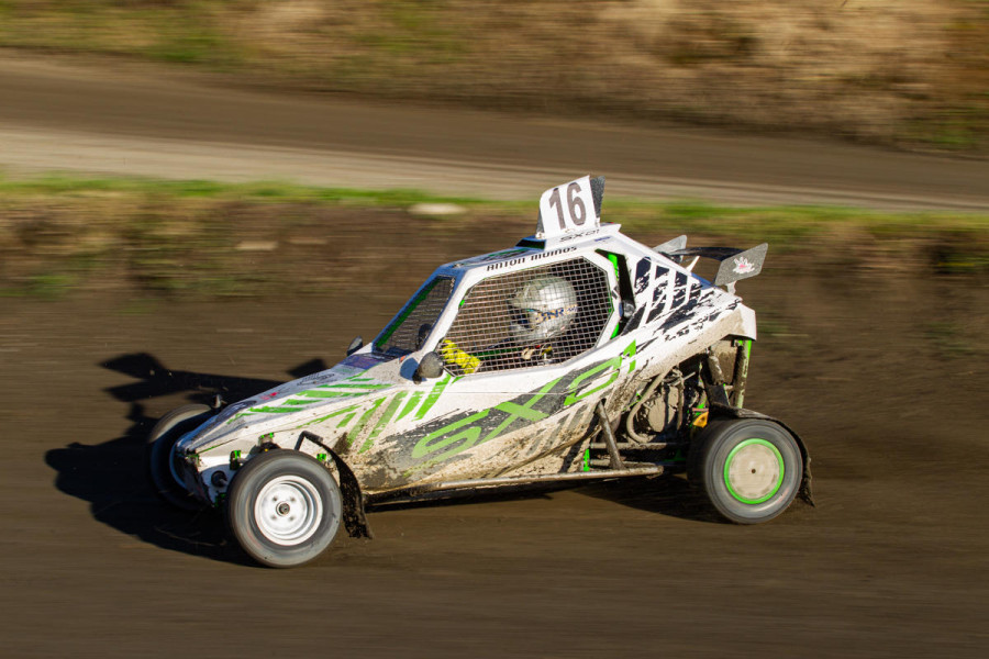 Antón Muiños vence en la categoría de Carcross de la prueba celebrada en Arteixo