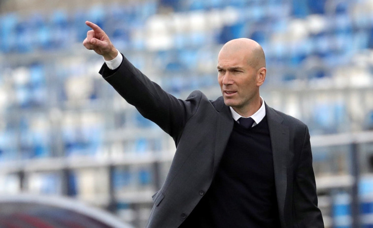Zidane dice que entrenará a Francia y no descarta en el futuro al PSG