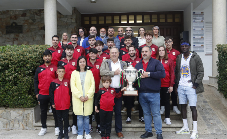 Recepción en el Concello a los ganadores de la Copa