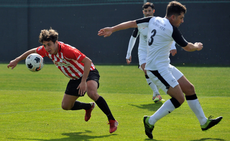 El Atlético Arteixo confirma la renovación del lateral Iván Vázquez