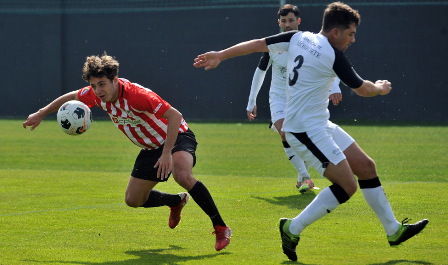 El Atlético Arteixo confirma la renovación del lateral Iván Vázquez