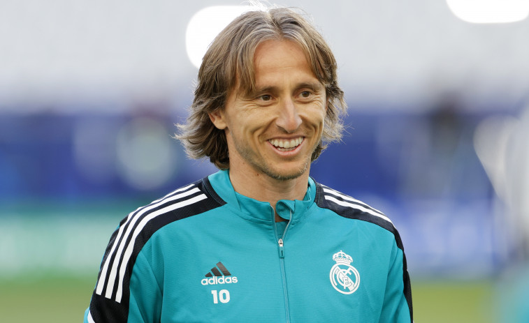 Modric dice que seguirá jugando y no descarta a Mbappé en el Real Madrid