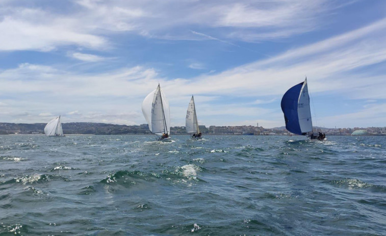 El Lambaix y el 3D arrancan en cabeza en la Regata Infanta Elena