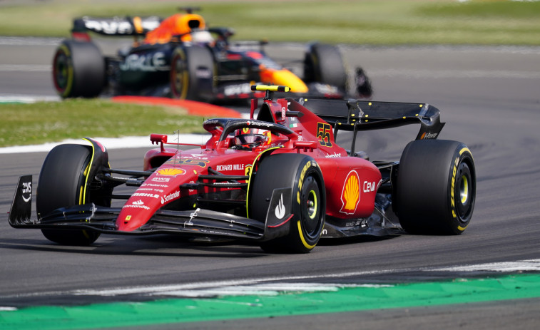 Sainz gana Silverstone delante de Pérez y logra su primer triunfo en la F1