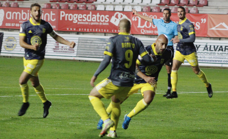 Cuatro fichajes, una renovación y dos, a punto en el Depor