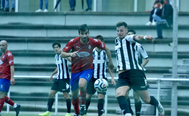 Adri Méndez continúa en el club de su vida