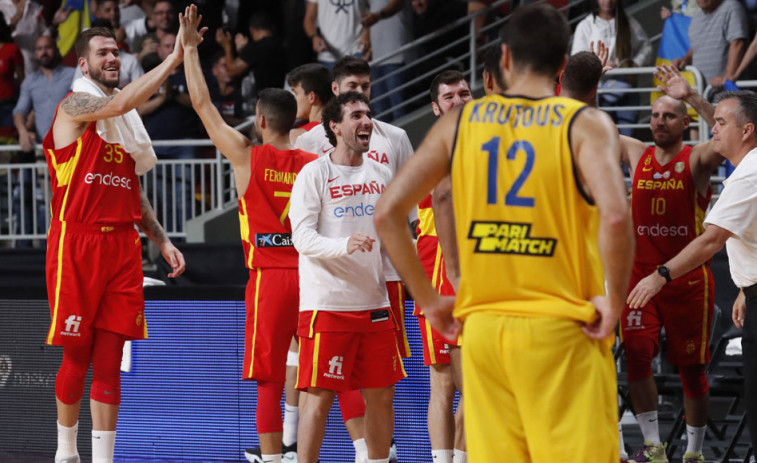 Un tapón de Saiz rubrica la reacción de España ante Ucrania (76-77)