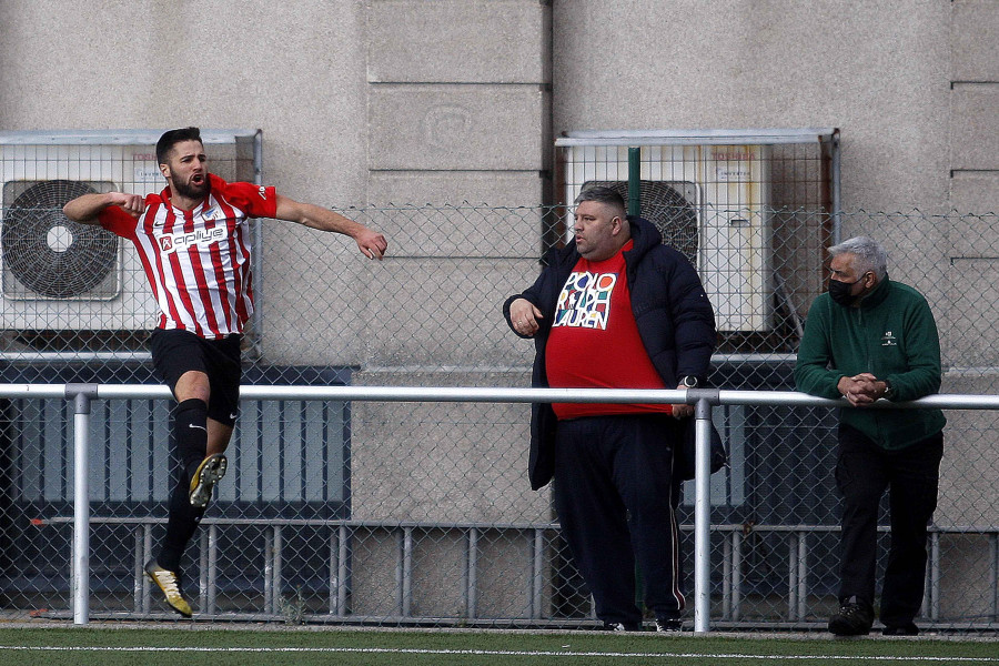 Pablo Ramos, nuevo futbolista renovado en el Atlético Arteixo