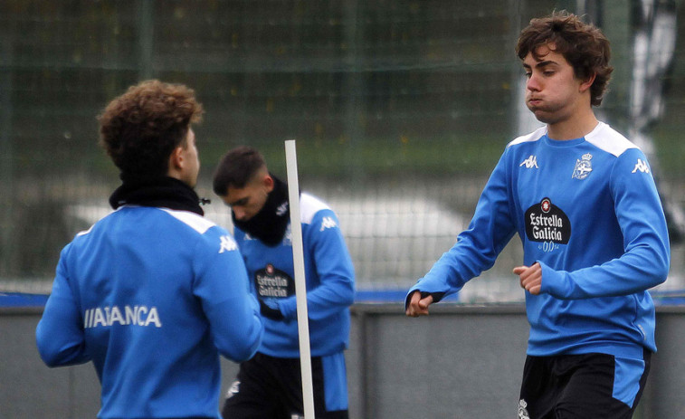 La defensa, la única línea que el Deportivo aún no ha reforzado