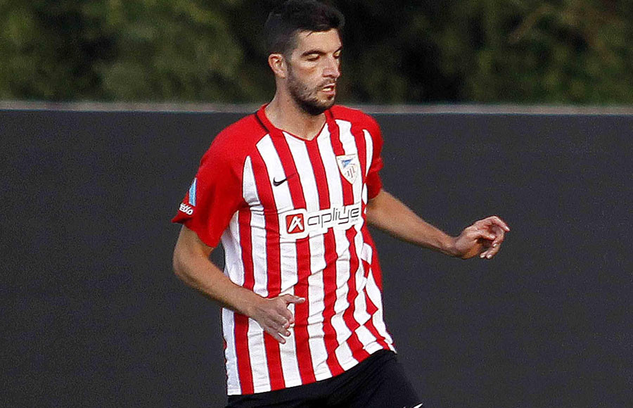 Pablo Naya renueva por una temporada con el Atlético Arteixo.