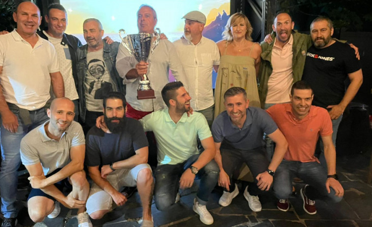 Fútbol sala y pádel | La entrega de los trofeos pone el cierre a la temporada