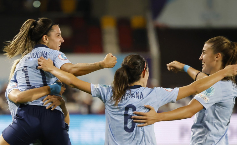 España se clasifica para cuartos de final gracias a Marta Cardona
