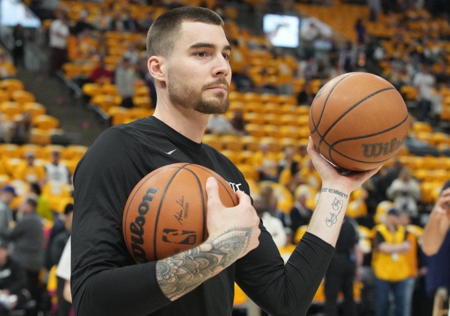 Los Raptors fichan por un año al alero español Juancho Hernangómez