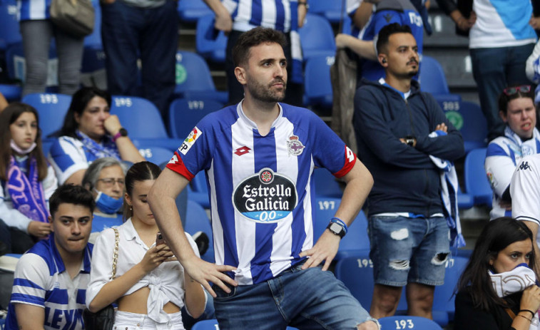 La segunda elástica del Depor, aprobada por la grada