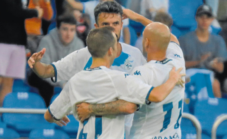 El Depor remonta en un encuentro de contrastes