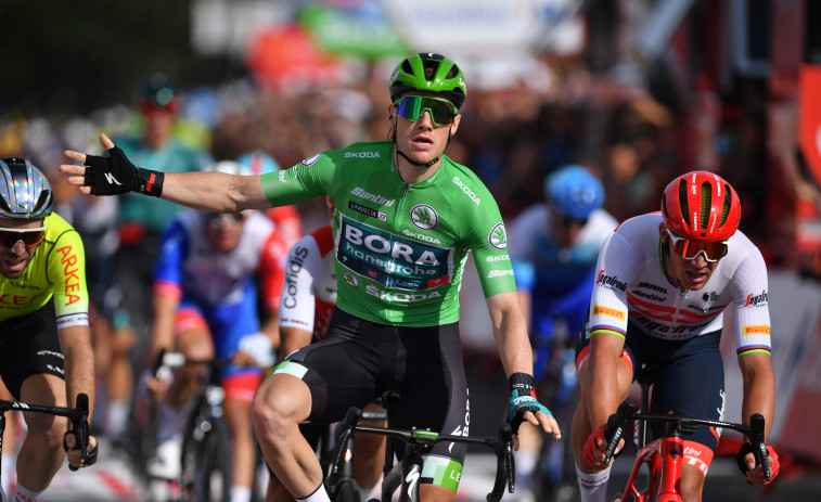 Sam Bennett redobla en Breda y Affini es el nuevo maillot rojo