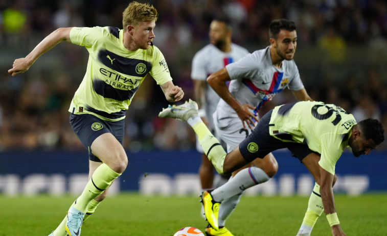 El Barça de los cuestionados y el City empatan en el duelo contra la ELA