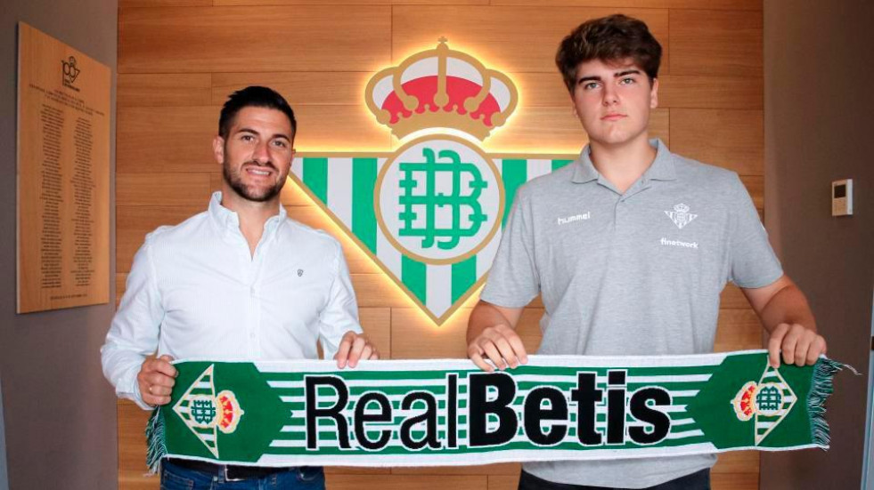 Gonzalo Santa Cruz ficha por el Betis para las próximas dos temporadas