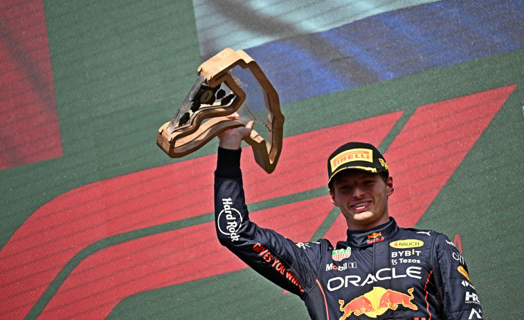 Verstappen refuerza más su liderato al ganar delante de Pérez y Sainz en Spa
